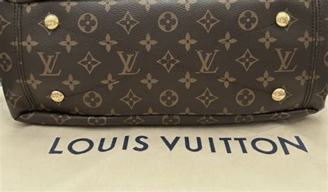 tenis louis vuitton original vs replica|false louis vuitton.